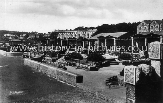 Street Scenes - Great Britain - England - Cornwall - Penzance - Old And 