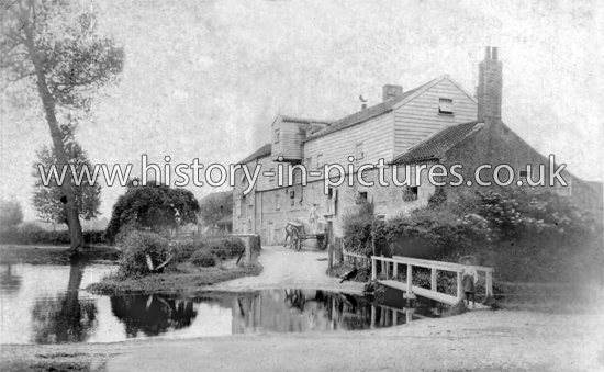 Street Scenes - Great Britain - England - Norfolk - Fakenham - Old and ...