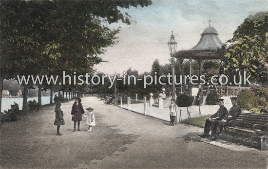 Street Scenes - Great Britain - England - Surrey - Kingston Upon Thames ...