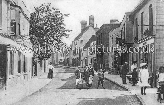 Street Scenes - Great Britain - England - Essex - Coggeshall - Church ...